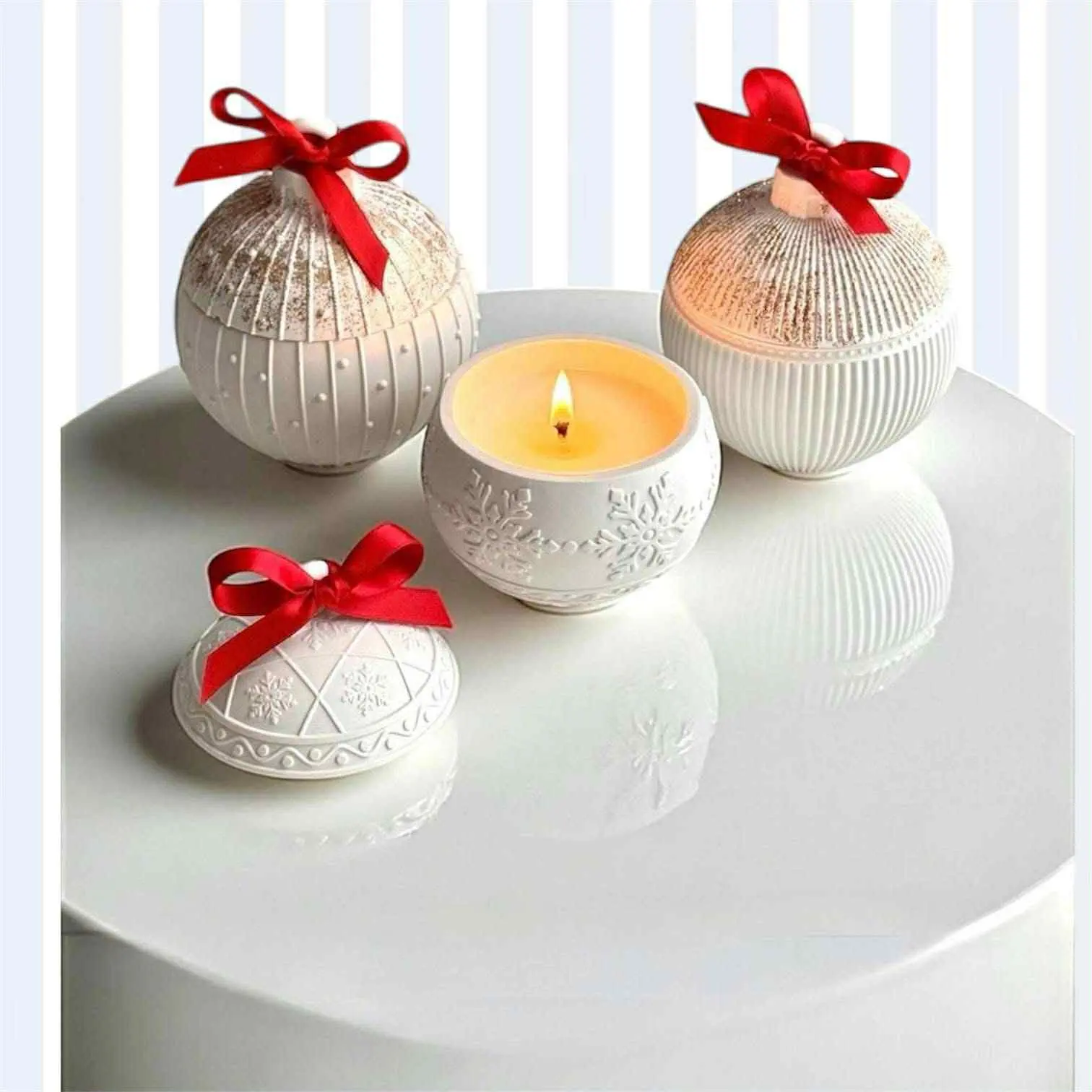 Ornament Wood wick Beeswax Candle