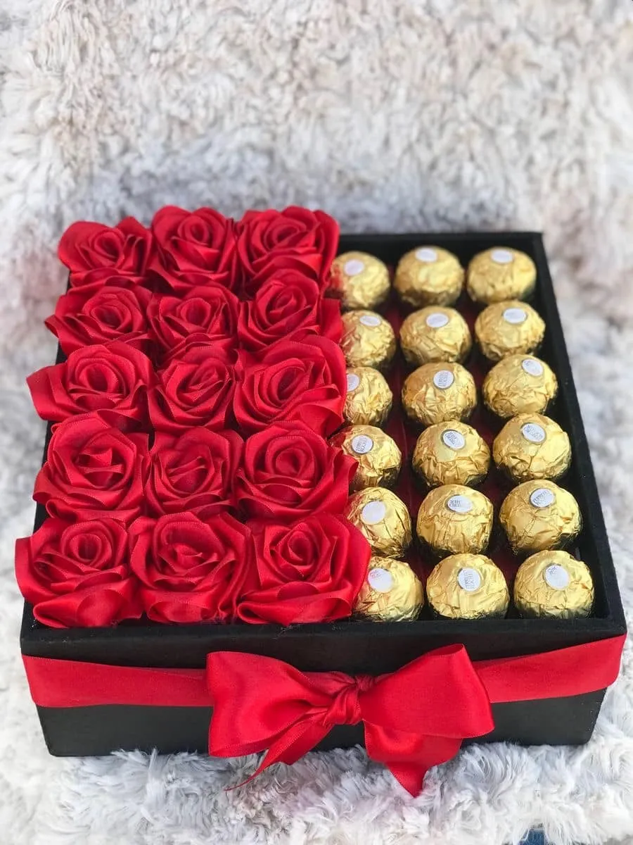Romantic Roses & Chocolates Gift Set